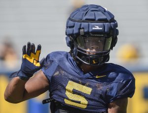 WVU linebacker Lance Dixon uses speed and more speed